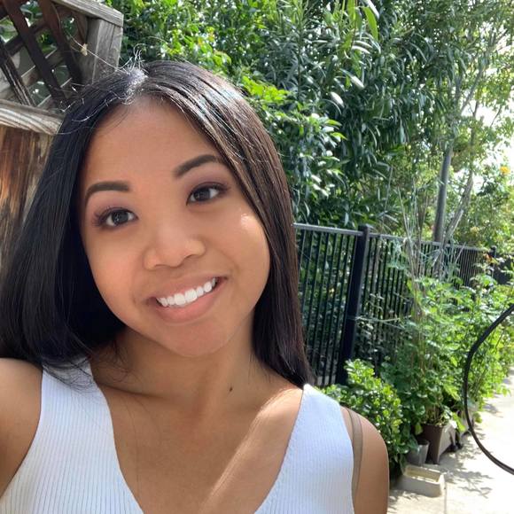 Pauline Amayun - Poshmark Profile Picture of Pauline Amayun (@pawleany) on Poshmark