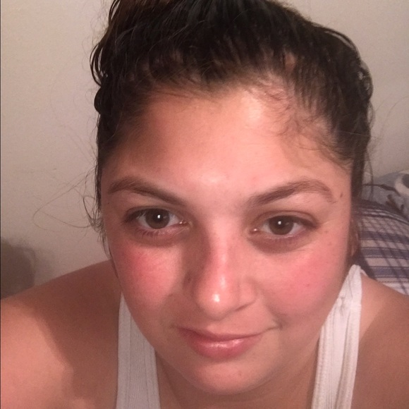 Profile Picture of Christa Threadgill (@musicwriter) on Poshmark