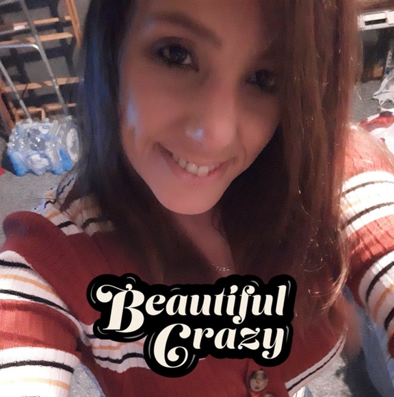 Profile Picture of Tracey Dakin (@traceydakin718) on Poshmark