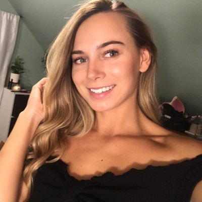 Profile Picture of Lindsey Cook (@xoLindseyCookxo) on Twitter