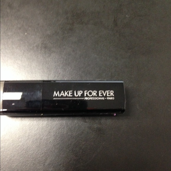 Profile Picture of Christina Panzarella (@cpanzarella) on Poshmark