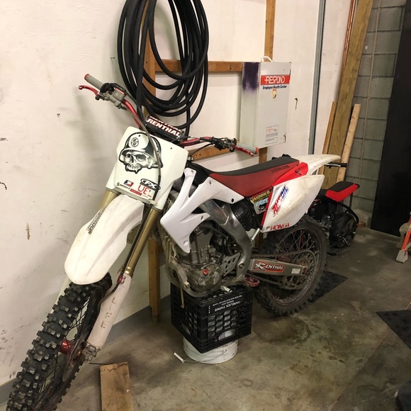 Profile Picture of Patrick Glebus (@pglebus26) on Poshmark