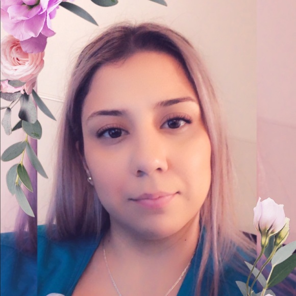 Profile Picture of Myrna Ruiz (@ruizmyrna) on Poshmark