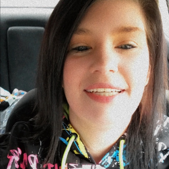 Profile Picture of Kandyce Baldwin (@kandycebaldwin) on Poshmark