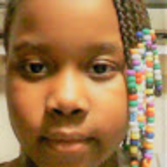 Profile Picture of Esther Shodeinde (@50074083) on Poshmark