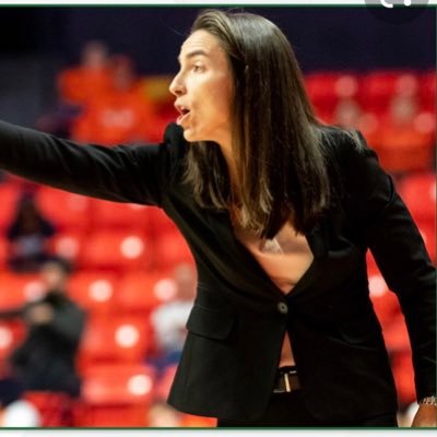 Profile Picture of Monique LeBlanc (@CoachMoLeBlanc) on Twitter