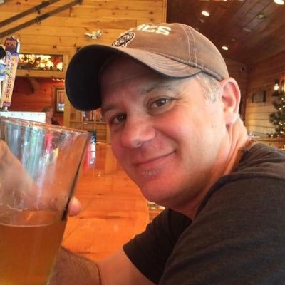 Profile Picture of Christopher Pesce (@cpesh) on Twitter