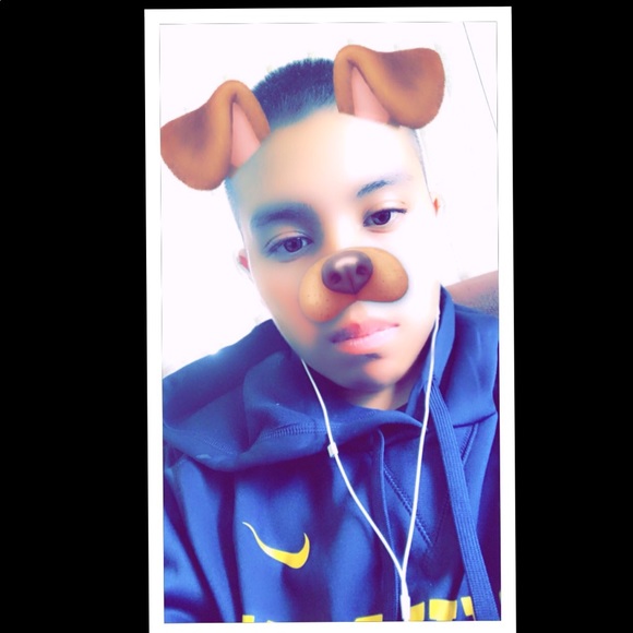 Profile Picture of Felipe jr. Peralta hernandéz (@felipejrperalta) on Poshmark