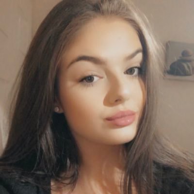 Profile Picture of Ella Hicks (@ellahic46916888) on Twitter