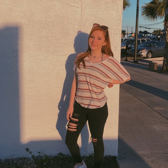 Profile Picture of Jenna Wade (@jennawade2004) on Poshmark