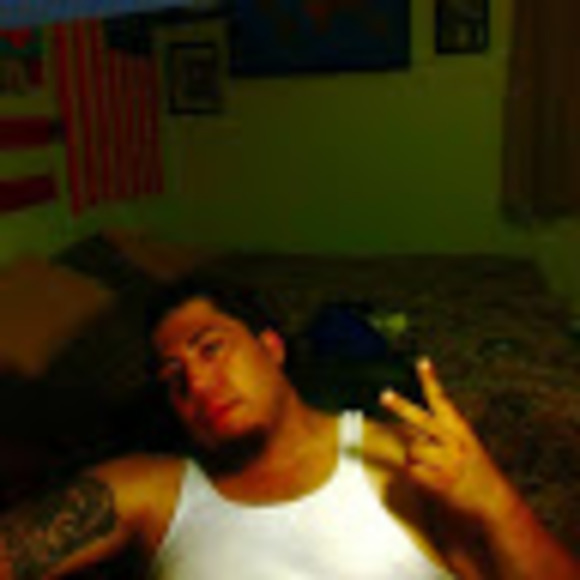 Joshua Gerena - Poshmark Profile Picture of Joshua Gerena (@jvgerena) on Poshmark