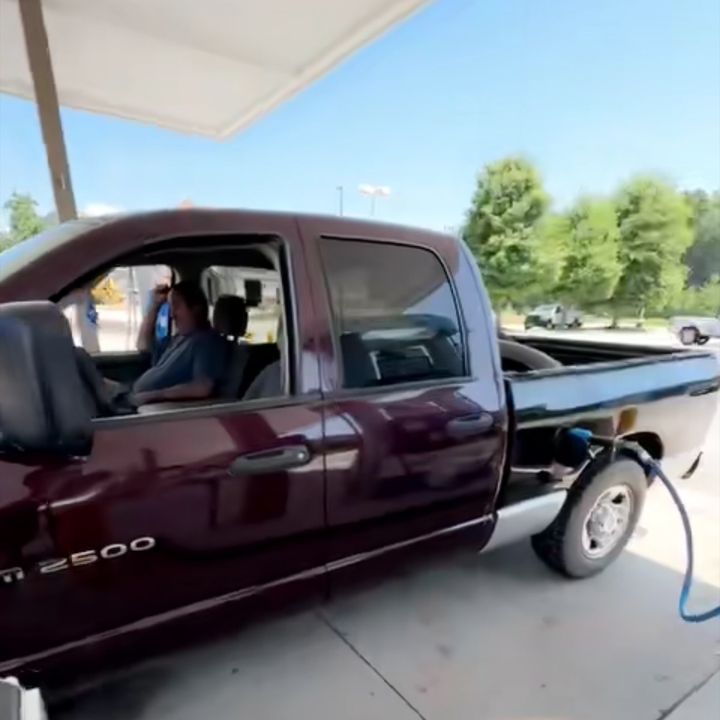 Profile Picture of Him 💯 (@isa_dodge2004) on Tiktok