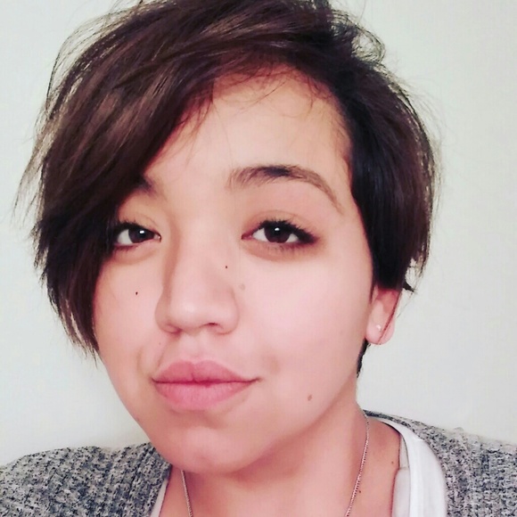 Profile Picture of Marisol Estrada (@that_one_sol) on Poshmark
