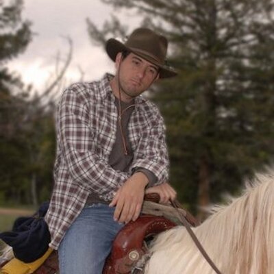 Profile Picture of Chris Caraballo (@Broder09) on Twitter