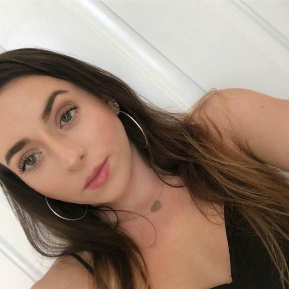 Profile Picture of Miranda Weber (@mjweber1) on Poshmark