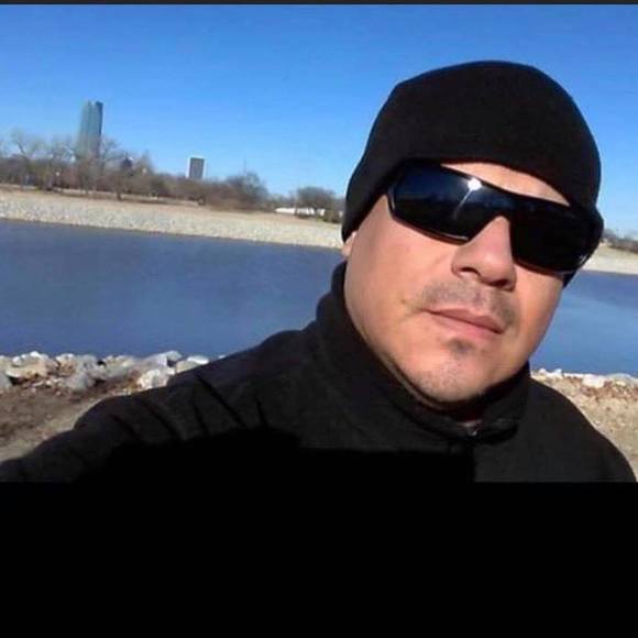 Profile Picture of Carlos Ambriz (@carlosambriz) on Poshmark