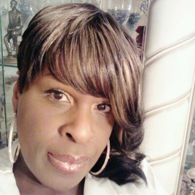 Profile Picture of Karen Braxton (@mirakles1) on Twitter
