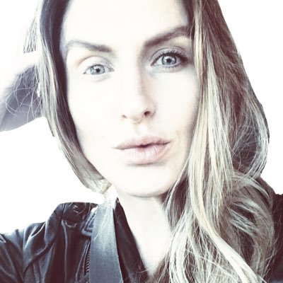 Profile Picture of Christina Durham (@Fm_Tina_w_love) on Twitter