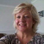 Profile Picture of Melanie Farrow (@melfromhove) on Instagram