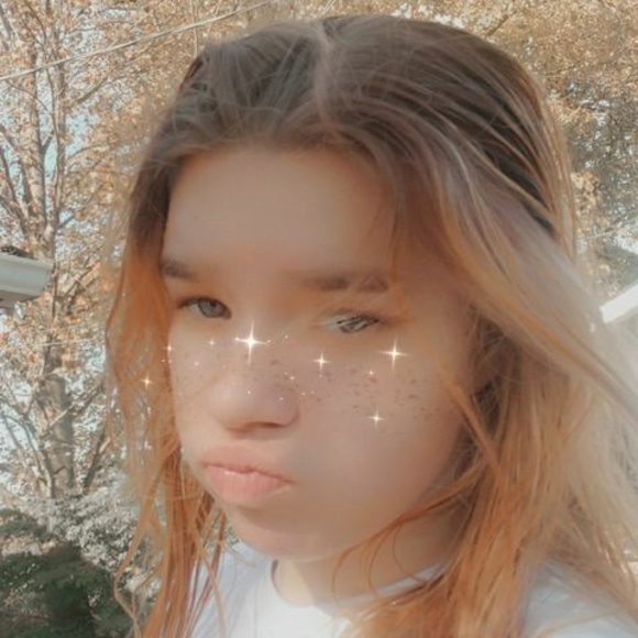 Profile Picture of Kylie Stonecipher (@kyliestoneciphe) on Poshmark