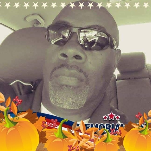 Profile Picture of Clinton Price (@clintonp19) on Poshmark
