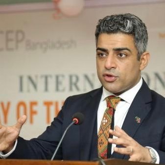 Profile Picture of Kanbar Hossein Bor (@kanbarHB) on Twitter