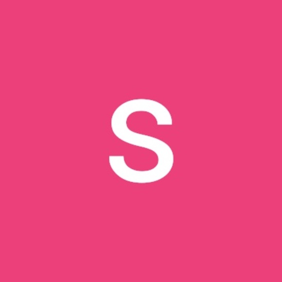 Profile Picture of Sudha Kadiyala (@sudhakadiyalaqa) on Poshmark
