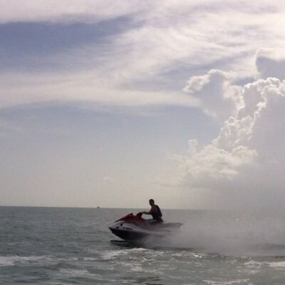 John Augenstein - Twitter Profile Picture of John Augenstein (@johnaugenstein) on Twitter