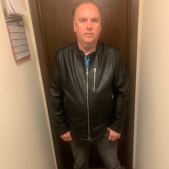 Profile Picture of James Stopke (@leather958) on Poshmark