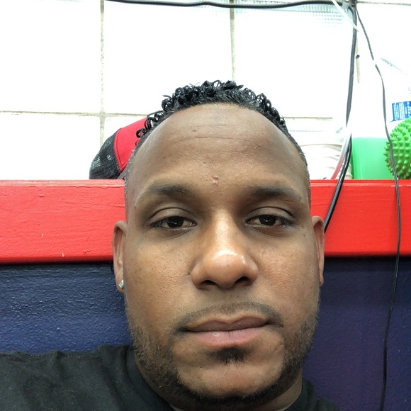 Profile Picture of Manny Paula (@mannypaula) on Poshmark