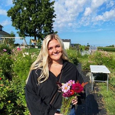 Profile Picture of Avery Dillon (@averydillon_) on Twitter