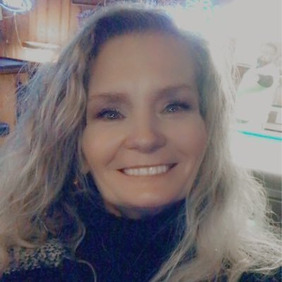 Profile Picture of Michelle Day (@MichelleBey3) on Twitter