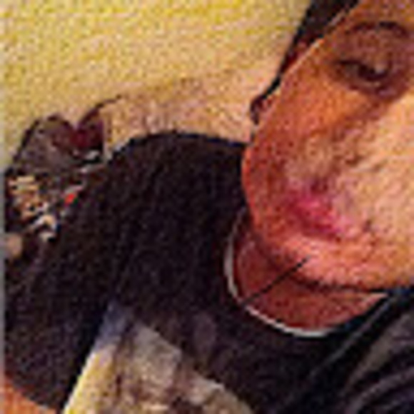Profile Picture of Pedro Alvarado (@allstarzthrift) on Poshmark