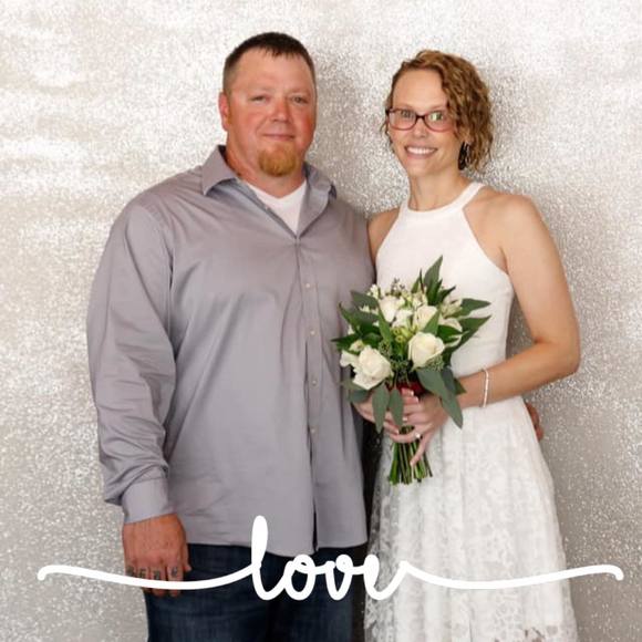 Profile Picture of Amanda Hicks (@amandahicks0921) on Poshmark