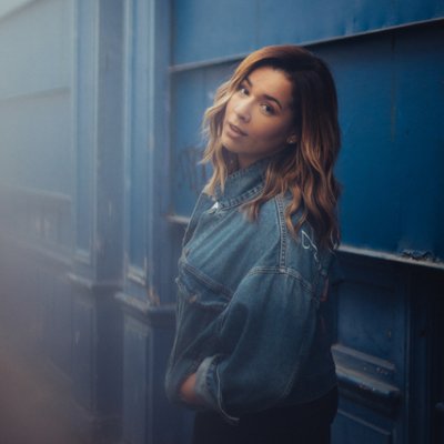 Profile Picture of Chimène Badi (@chimeneofficiel) on Twitter