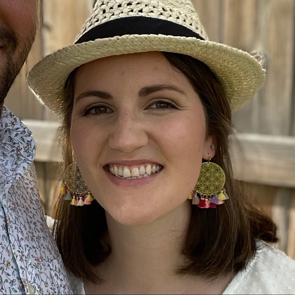 Profile Picture of Aja Wade (@ajaelizabeth09) on Poshmark