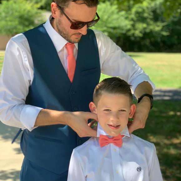 Profile Picture of Adam Wills (@adamduanewills) on Poshmark