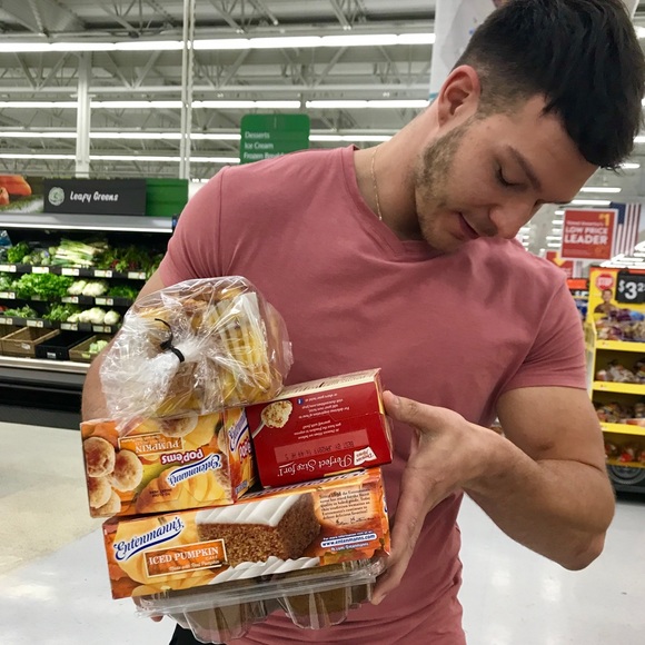 Profile Picture of Jesse Caruso (@jessewcaruso) on Poshmark