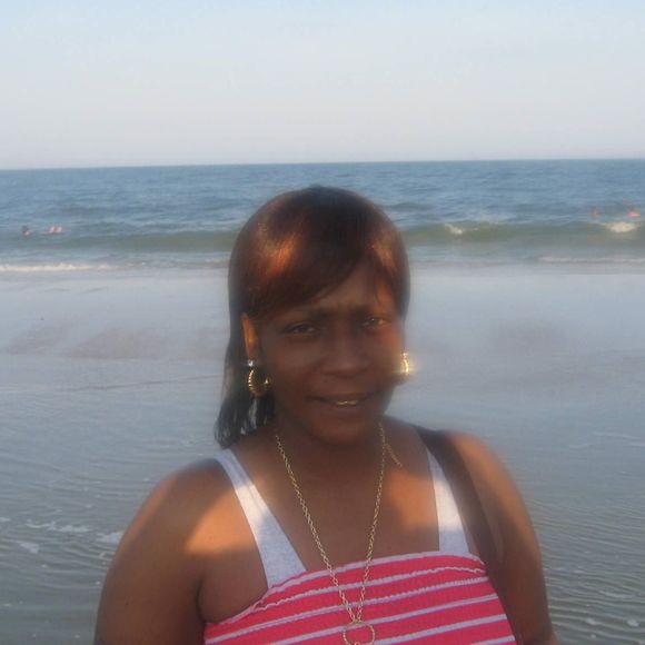 Profile Picture of Antwan Tillman (@misstillman1015) on Poshmark