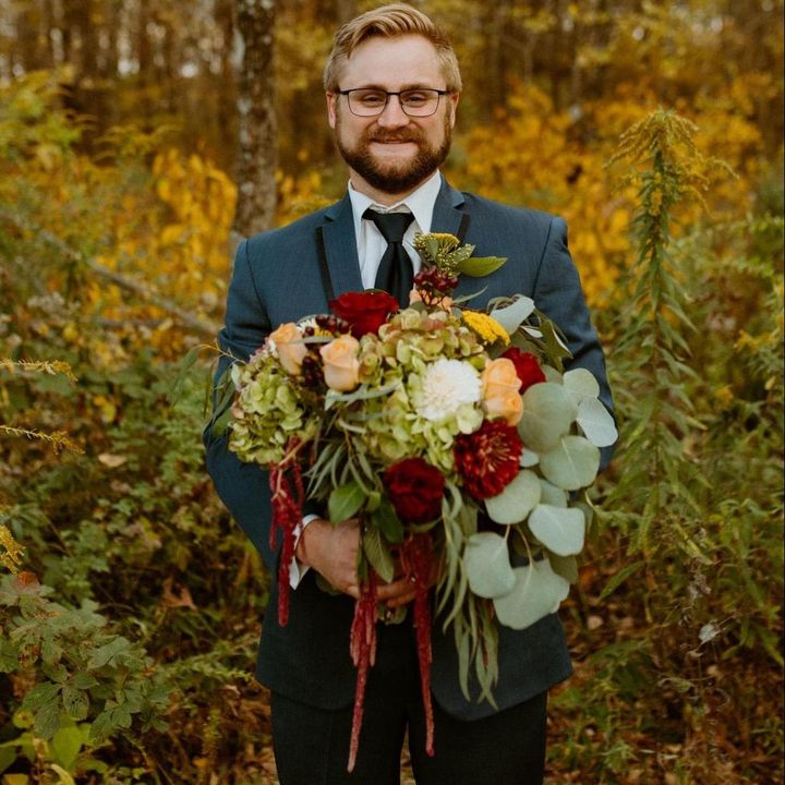 Profile Picture of Cody Perry (@codytsperry) on Tiktok