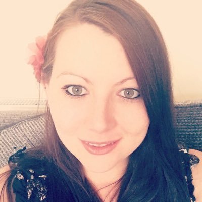 Profile Picture of Kate Simons (@xxkate88xx) on Twitter