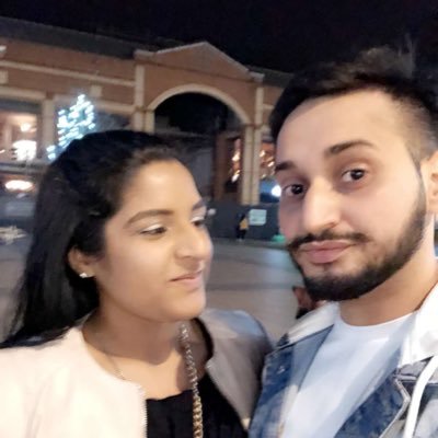 Profile Picture of Simran Bains (@Simranbains6) on Twitter