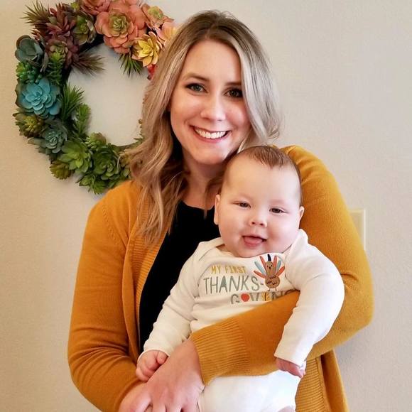 Profile Picture of Alicia Laager (@laageral) on Poshmark