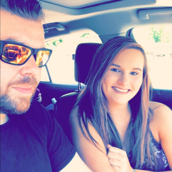 Profile Picture of Joshua Hackney (@jhackney87) on Poshmark