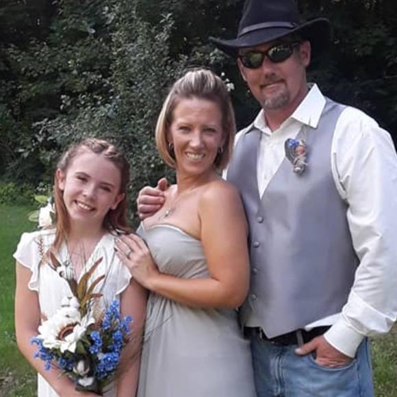 Profile Picture of Mindy Ryan (@mindybrown1984) on Poshmark