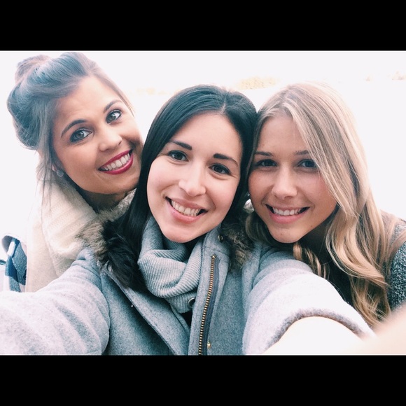 Profile Picture of Maura Mirarchi (@mmirarch15) on Poshmark