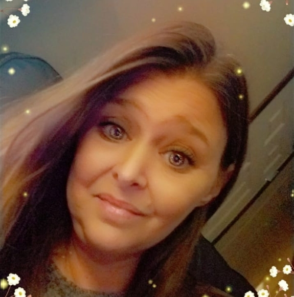 Profile Picture of Stephanie Hackworth (@shack33) on Poshmark