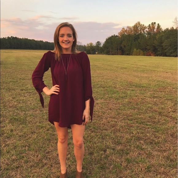 Profile Picture of Inyessa Jollie (@inyessa) on Poshmark