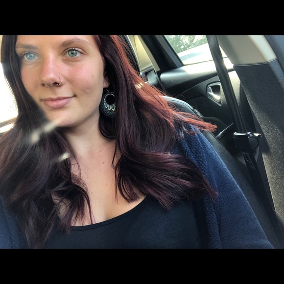 Kassey Cunliffe - Poshmark Profile Picture of Kassey Cunliffe (@kasseyc98) on Poshmark