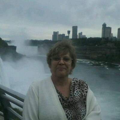 Profile Picture of Debbie Nadeau (@DebNadeau) on Twitter